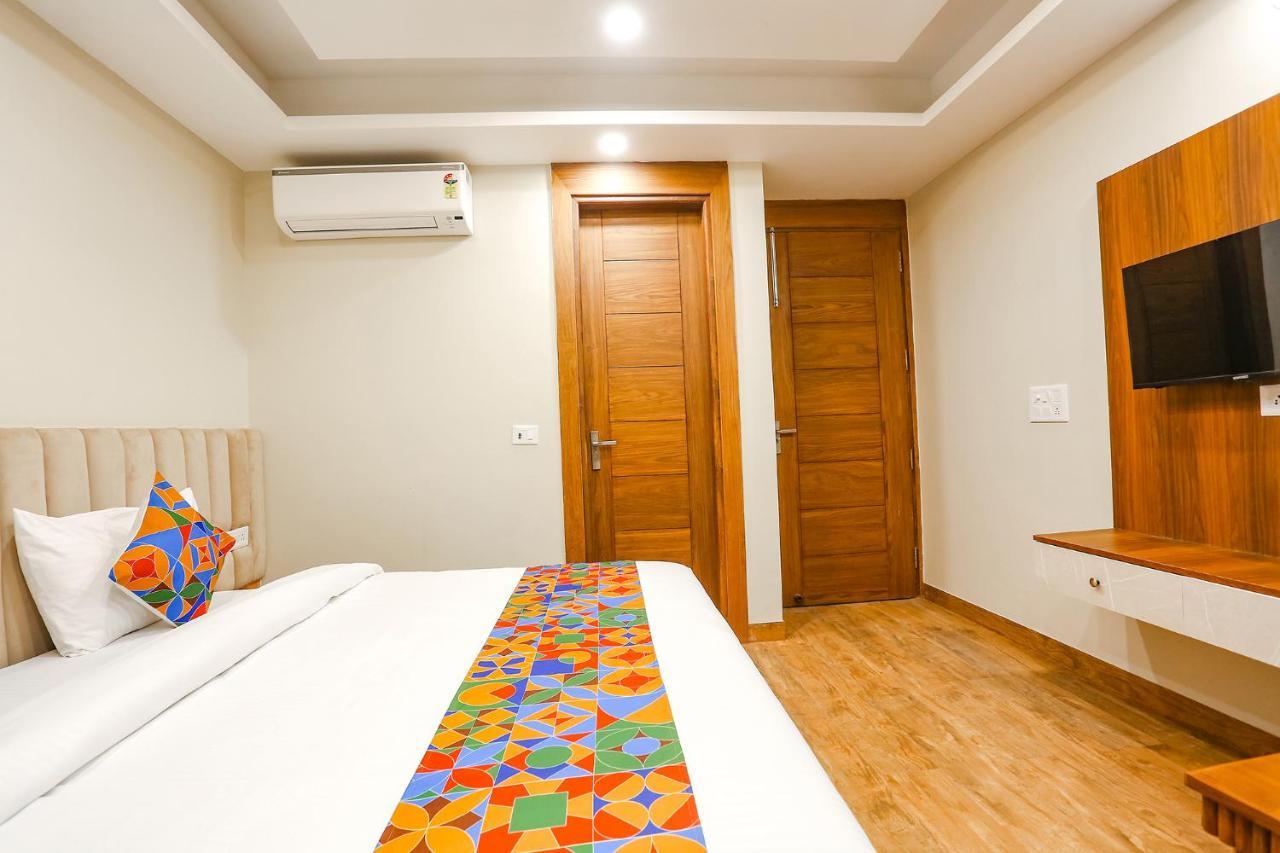 Fabhotel Raahi Retreat Gurgaon Exterior photo